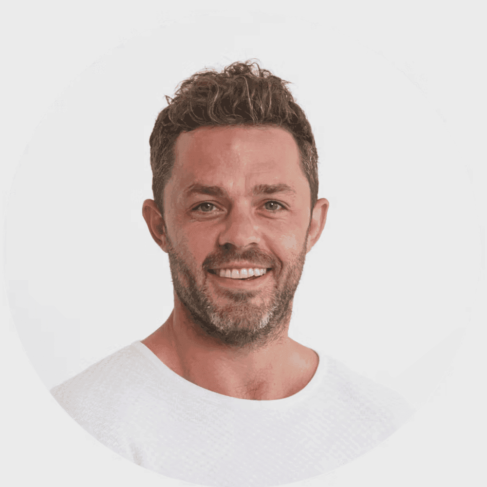 Photo of Tom McDonald